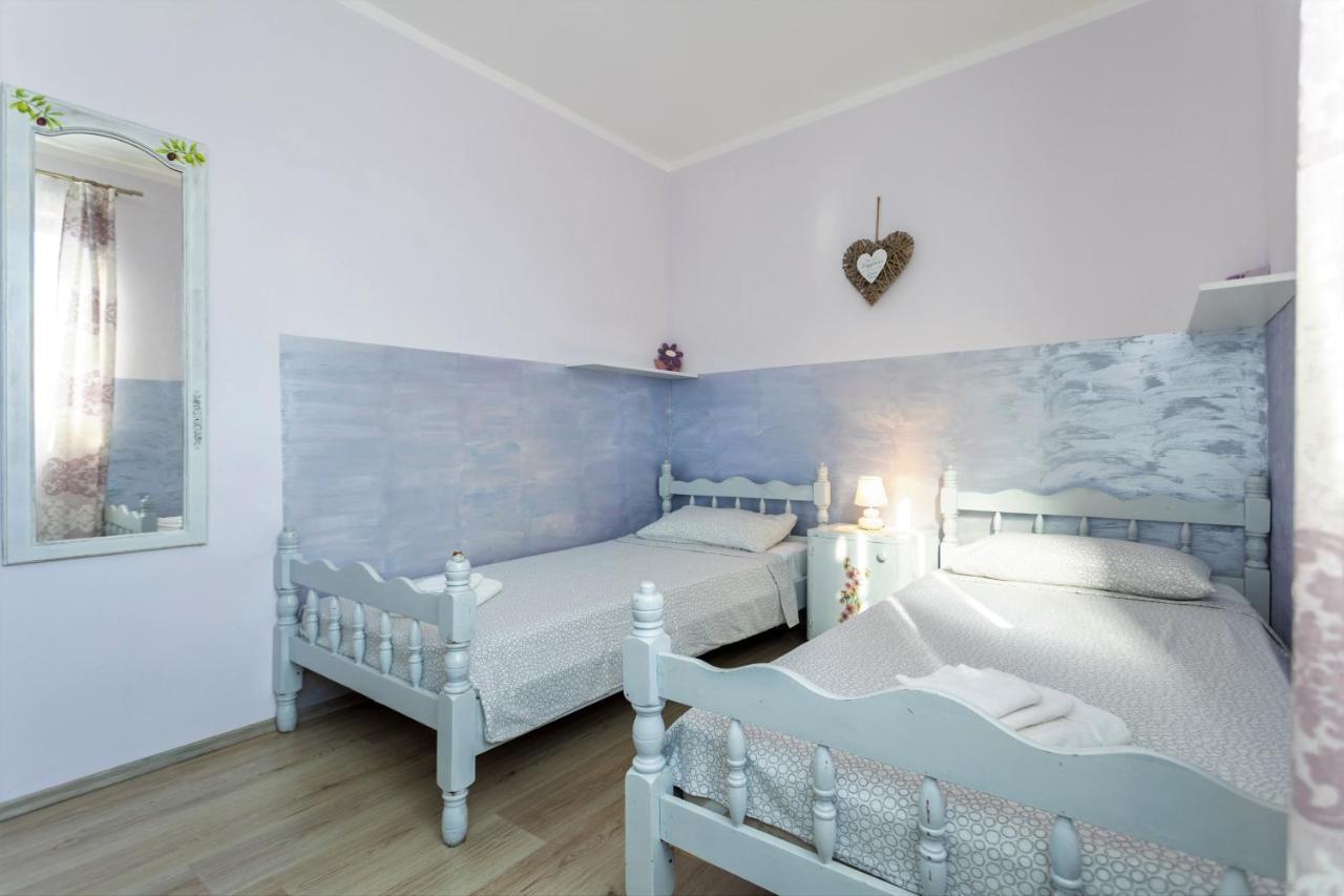 Apartman Doris Milohnici Exterior foto