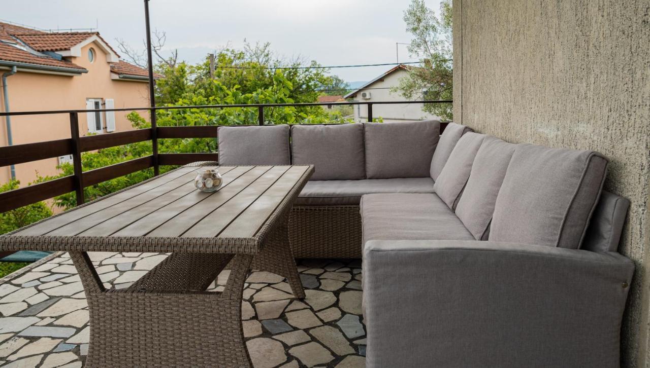 Apartman Doris Milohnici Exterior foto